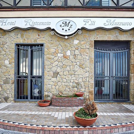 Hotel Mazzurco Cesarò エクステリア 写真
